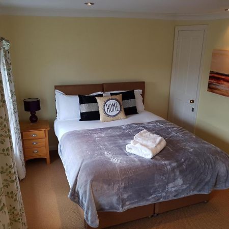 Slough Centre Townhouse With Driveway Parking For Up To Two Carsアパートメント エクステリア 写真